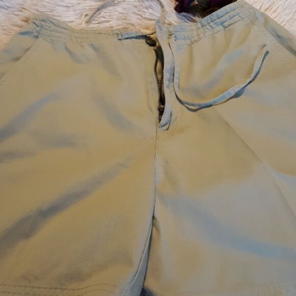 Liz Claiborne beige  Short Size 6P - Picture 5 of 11